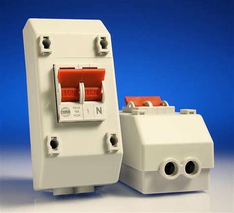 wylex 100a dp isolator with metal enclosure|wylex 100a isolator switch.